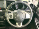 ステアリングも使用感が少なく、きれいな状態となっております♪