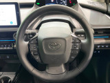 【純正革巻きステアリング】上質な革を使用することで、手にしっかり馴染みとても運転しやすいハンドルです♪
