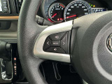 ステアリングスイッチ装備!運転しながら手元でオーディオの操作などができます。
