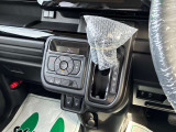 シフトレバーも握りやすく操作面も良好!