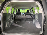 普段のお買い物や通勤、送迎等に十分な荷室スペースを確保しております。セカンドシートを倒すと、大きな荷物の積載も可能です♪