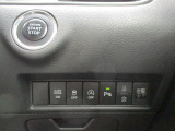 キーレスプッシュスタート。豊富な装備も魅力的!各機能の切り替えボタンは運転席から操作ラクラク。