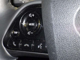 ステアリングスイッチ装備!運転しながら手元でオーディオの操作などができます。