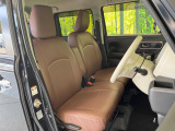 運転席シート廻りは使用感も少なく、良好な状態となっています。丁寧に使われていたことがよくわかりますね。
