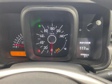 【スピードメーター】メーターがシンプルで見やすく運転しやすいですね!