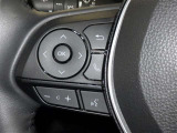 ステアリングスイッチ装備!運転しながら手元でオーディオの操作などができます。
