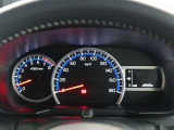 メーターはスッキリとしたデザインで、とても見やすく、安全運転のお役に立ちます。