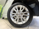 【純正14インチアルミホイール】外観にマッチした純正アルミホイールを装着しております。各種社外アルミホイールや、スタッドレスタイヤも取扱いしております。是非ご相談ください♪