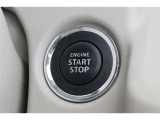 ■プッシュスタート■ 鍵を差し込まなくても、ボタン操作のみでエンジンをかけられます!スマートーキー同様、ちょっとしたことですが、あると便利な機能の一つですよ!