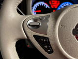 ハンドルの左側はナビの操作スイッチです☆ボリューム曲送りなど使い勝手が良いです☆