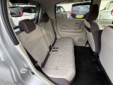 後部座席も綺麗で広々してます!
