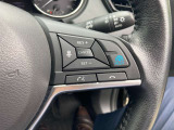 ステアリングハンドル内プロパイロット搭載。携帯電話ハンズフリー通話スイッチが有ります。