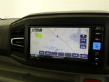 Bluetooth機能搭載の7インチナビです。TVも視聴できてナビの設定もタッチパネル式なので簡単に操作できます。