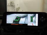 純正ナビ付です。もちろん車両後方を表示するバックガイドモニターが付いていて車庫入れ安心!