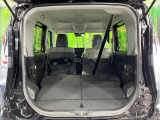 普段のお買い物や通勤、送迎等に十分な荷室スペースを確保しております。セカンドシートを倒すと、大きな荷物の積載も可能です♪