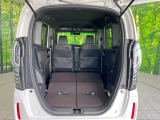 普段のお買い物や通勤、送迎等に十分な荷室スペースを確保しております。セカンドシートを倒すと、大きな荷物の積載も可能です♪