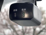 ドライブレコーダー装備です!もしもの時やあおり運転など、映像記録は証拠になるのであると安心ですね!