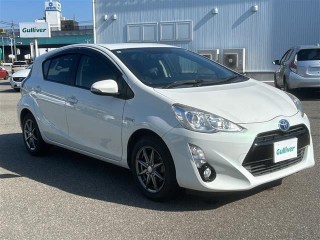 アクア 1.5 S 修復歴無し