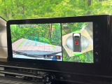 【アラウンドビューモニター】専用のカメラにより、上から見下ろしたような視点で360度クルマの周囲を確認することができます☆死角部分も確認しやすく、狭い場所での切り返しや駐車もスムーズに行えます。