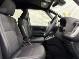 見通しのよいすっきりとした視界で、誰でも運転しやすいです。運転のしやすさは疲れにくさにも繋がりますよ♪