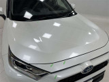 ボンネットに少数ですがヒョウ害のものと思われるヘコミあり。フロントバンパーにも小さなキズあります