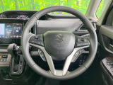 【純正革巻きステアリング】上質な革を使用することで、手にしっかり馴染みとても運転しやすいハンドルです♪