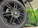 【16インチアルミホイール】外観にマッチしたアルミホイールを装着しております。各種アルミホイールや、スタッドレスタイヤも取扱いしております。是非ご相談ください♪