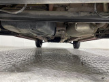 【下廻り】目立つ錆や、オイル漏れもなく安心です!掲載箇所以外にご希望の写真がございましたら、お気軽にお問い合わせ下さい!メールや郵送でお送りさせていただきます。