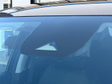 【インテリジェントエマージェンシーブレーキ】フロントカメラで前方の車両や歩行者を検知。衝突しそうな時は衝突被害軽減ブレーキが作動、衝突回避をサポート。より安全にドライブをお楽しみいただけます。