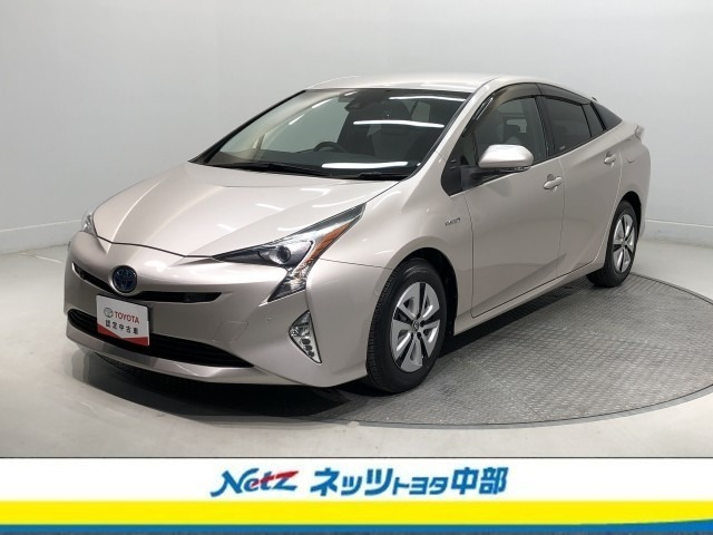 トヨタ プリウス 