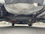 【下回り】目立つ錆や腐食もなくきれいな状態です!もちろん納車前には法定点検を実施致します!//
