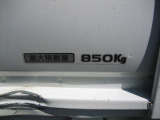 積載850Kg・ダブルタイヤ!!