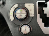 オートエアコンのお車ですので室内の温度をスムーズに調整してくれます♪