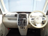 インパネ画像になります。車内は専門業者にて室内クリーニング施工済みなので、大変清潔です。