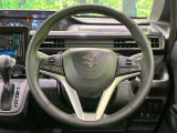 【純正革巻きステアリング】上質な革を使用することで、手にしっかり馴染みとても運転しやすいハンドルです♪