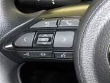 ステアリングスイッチ装備!運転しながら手元でオーディオの操作などができます。