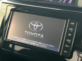 【純正ナビ】人気の純正ナビを装備しております。ナビの使いやすさはもちろん、オーディオ機能も充実!キャンプや旅行はもちろん、通勤や買い物など普段のドライブも楽しくなるはず♪