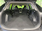 後席を格納すると、これだけの広さが!シーンに合わせたシートアレンジで、大きな荷物も積むことが出来ます♪