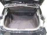 広々としたラゲージスペースを備えています。大きなものや長さのある荷物もしっかりと積み込めます。