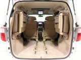 ミニバン最大級のスペース!ご家族、お友達とのキャンプやバーベキューほか、お仕事でも十分な容量が有ります!
