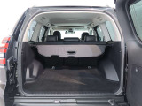 広々としたラゲージスペースを備えています。大きなものや長さのある荷物もしっかりと積み込めます。