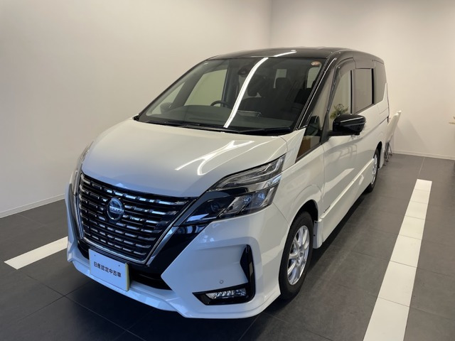 セレナ 2.0 ハイウェイスターV 