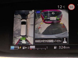 【アラウンドビューモニター】上空から見下ろしているかのような映像で駐車をサポート。安心です。