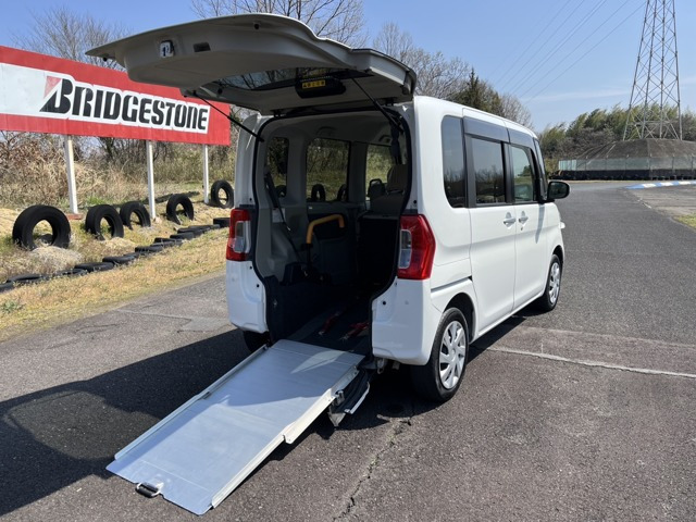 ダイハツ タント 