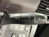 【オートライト(AUTO)】外の明るさをシステムが感知して、自動でヘッドライトが点灯します!ヘッドライトをつけ忘れを防ぐ便利機能です。