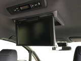 後席モニター☆長距離ドライブや渋滞の際に退屈しがちな状況も楽しいひと時に☆