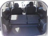 2人乗り状態のシートアレンジ