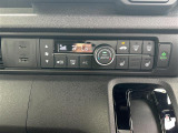 【 オートエアコン 】車内温度を感知して自動で温度調整をしてくれるのでいつでも快適な車内空間を創り上げます!