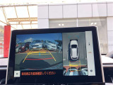 バックガイドモニターで、後方を確認しながら安心して駐車することができます。運転初心者も熟練者も必須の機能ですよ!
