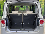 普段のお買い物や通勤、送迎等に十分な荷室スペースを確保しております。セカンドシートを倒すと、大きな荷物の積載も可能です♪